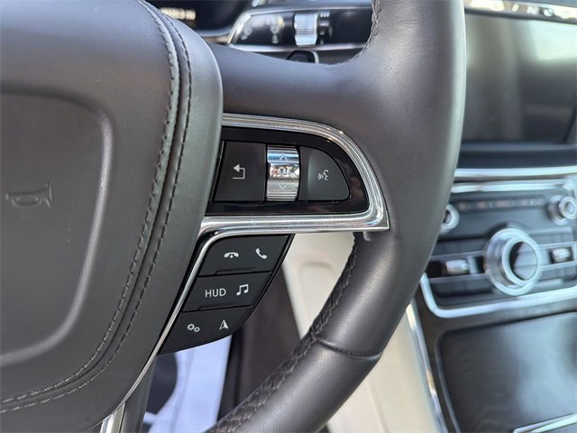 Used 2019 Lincoln Continental Reserve image 18