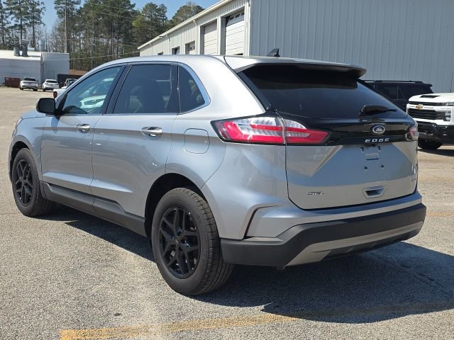 Used 2024 Ford Edge SEL w/ Convenience Package image 3