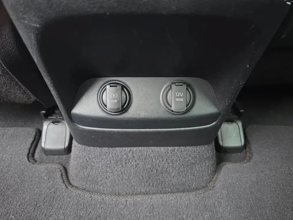 Used 2018 Kia Sorento EX FWD image 42