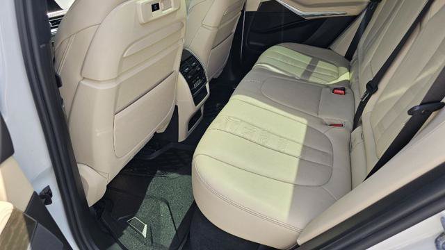 Used 2022 BMW X5 xDrive40i w/ Executive Package AWD/4WD image 30