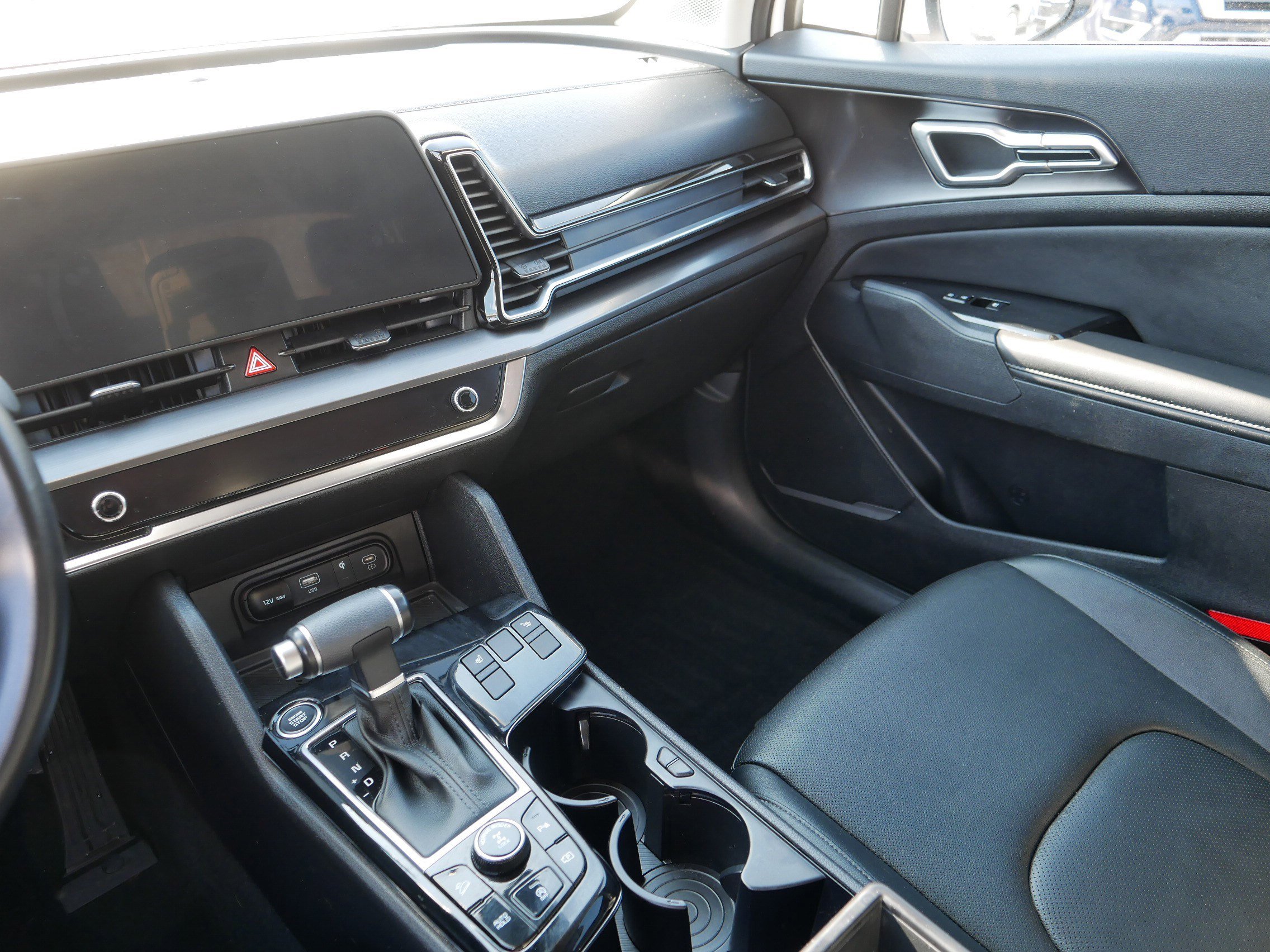 Certified 2024 Kia Sportage EX image 11