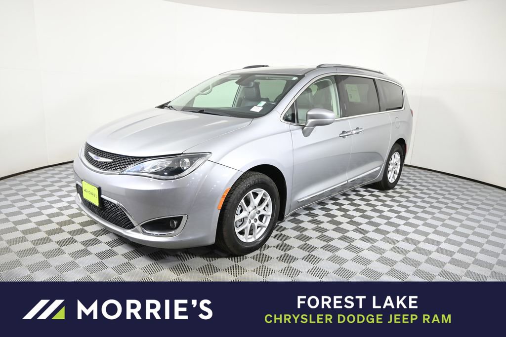 Used 2020 Chrysler Pacifica Touring-L image 1