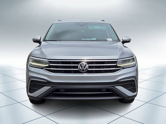 Used 2023 Volkswagen Tiguan SE FWD image 8