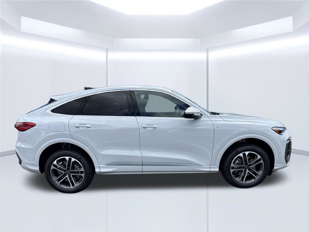 New 2026 Audi Q5 Premium Plus AWD/4WD image 6