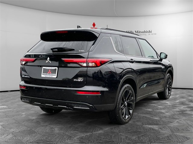 New 2025 Mitsubishi Outlander SEL Black Edition image 4