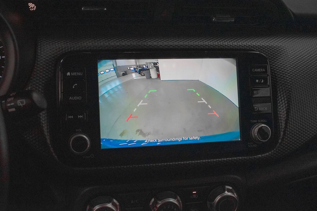 Used 2023 Nissan Kicks SV image 15