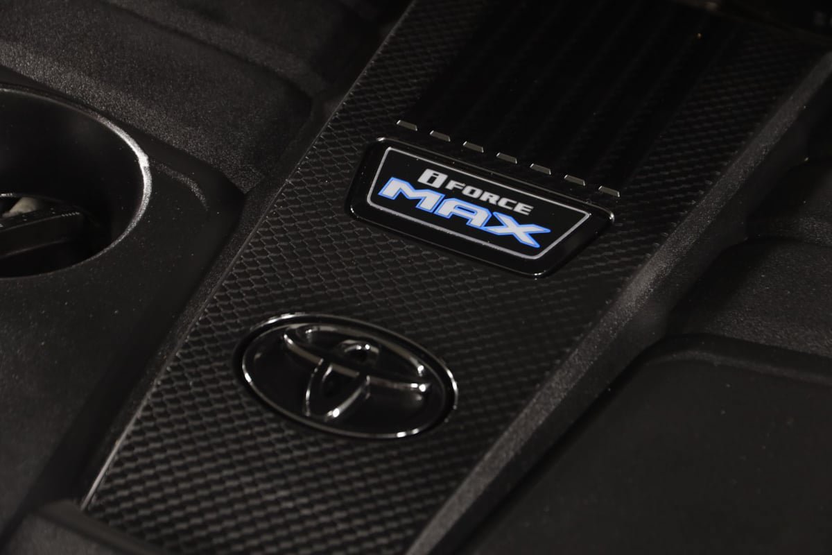 Used 2025 Toyota Tundra Limited AWD/4WD image 20