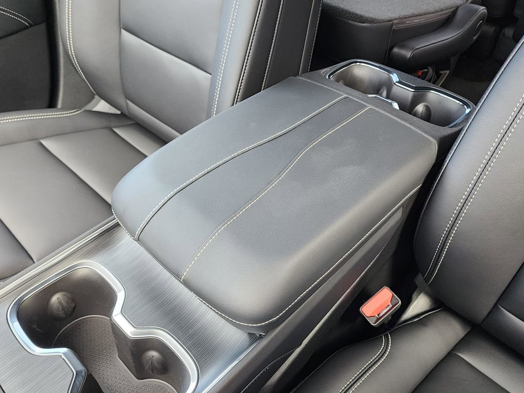 New 2026 GMC Acadia Elevation image 34