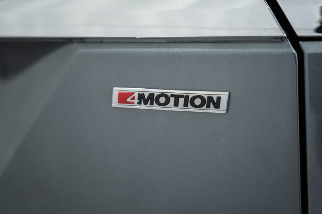 Used 2022 Volkswagen Atlas SE w/ Black Wheel Package image 8