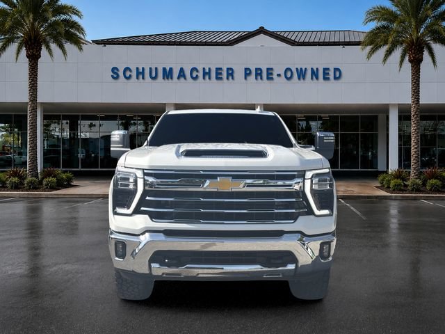 Used 2026 Chevrolet Silverado 2500 LTZ w/ LTZ Convenience Package AWD/4WD image 2