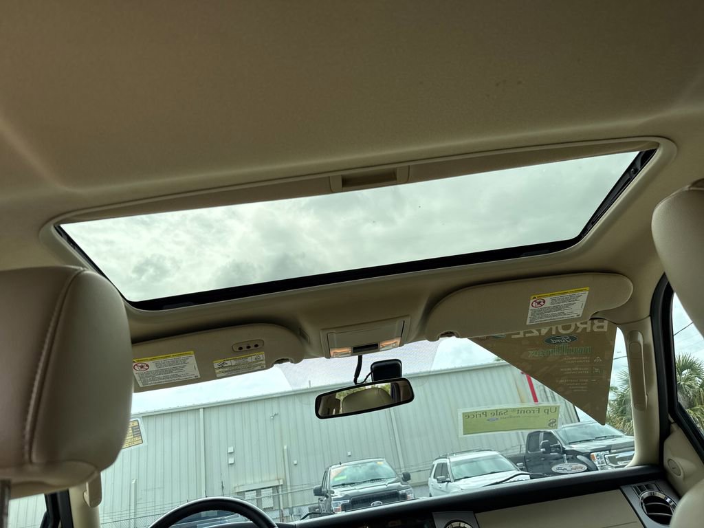 Used 2017 Ford Expedition Limited w/ Equipment Group 301A image 9