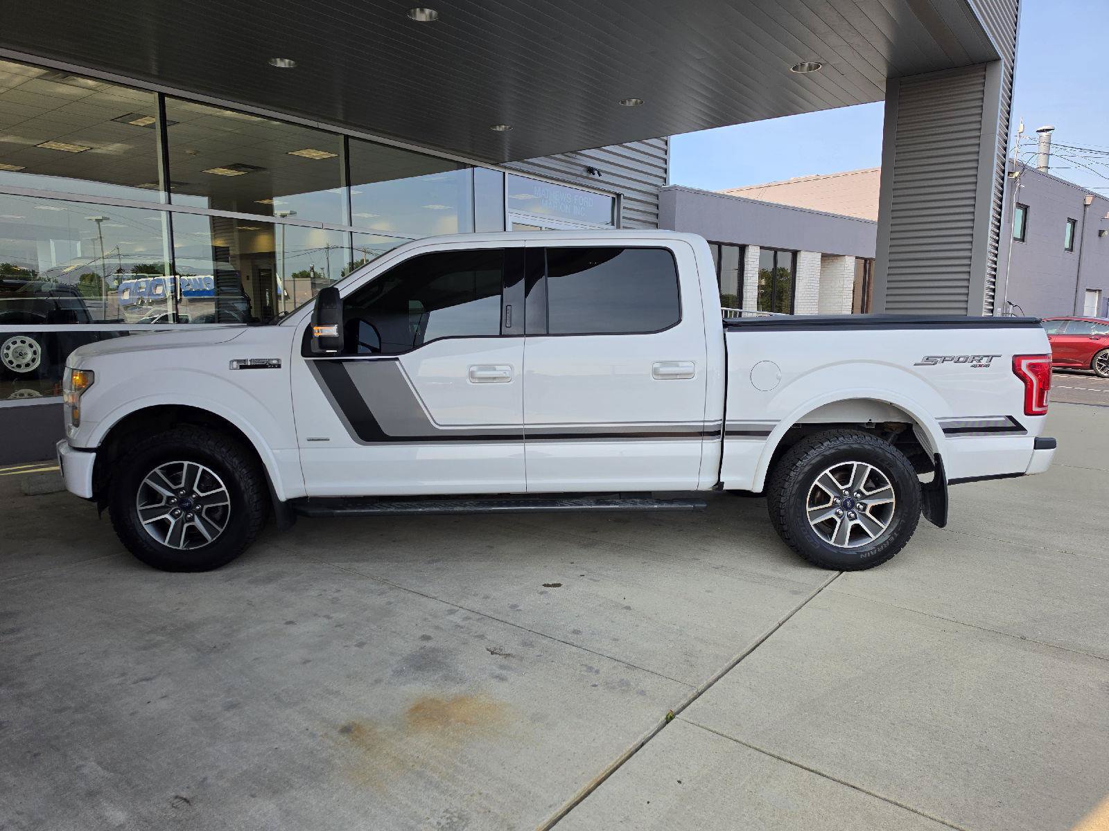 Used 2016 Ford F150 XLT w/ Equipment Group 302A Luxury AWD/4WD image 2