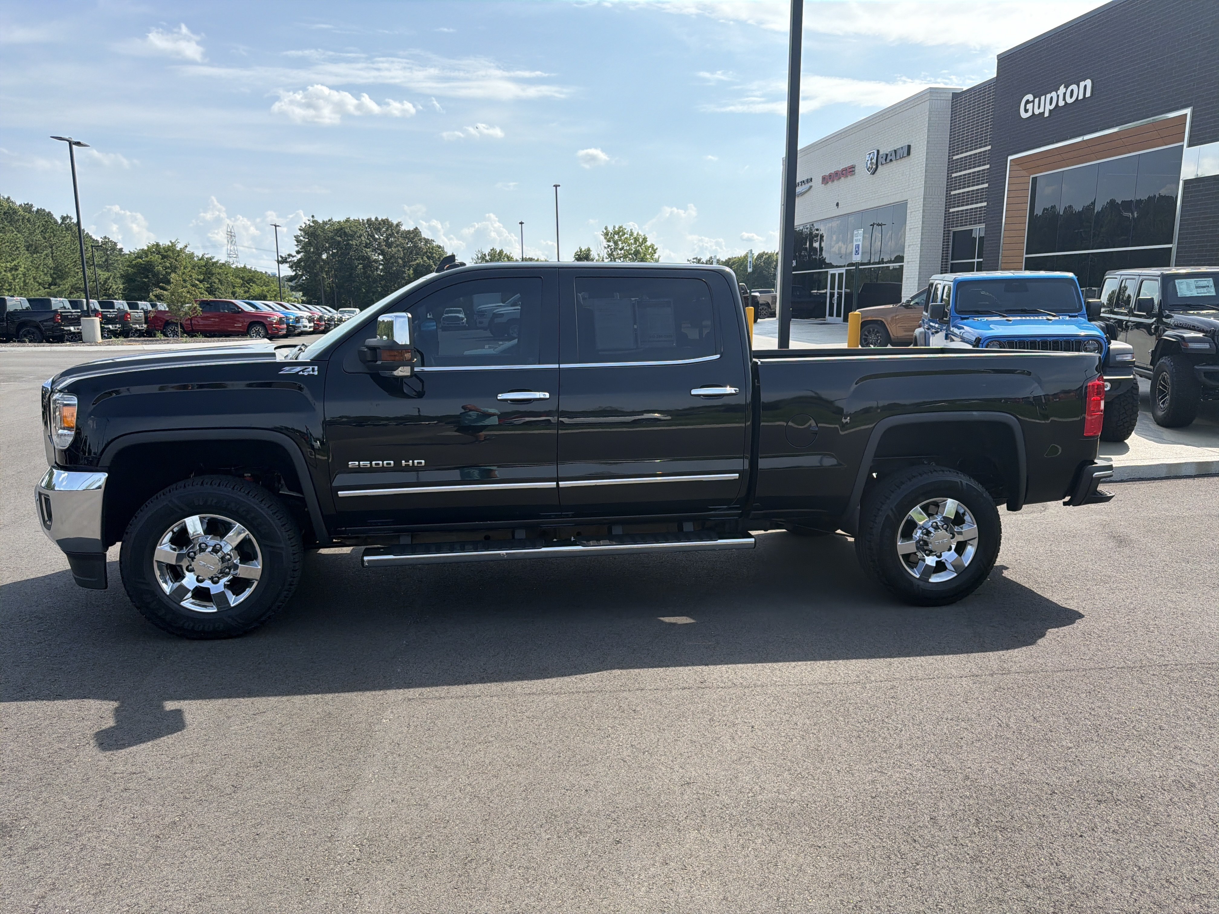 Used 2019 GMC Sierra 2500 SLT AWD/4WD image 20