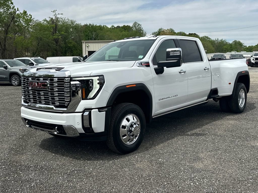 New 2026 GMC Sierra 3500 Denali w/ Denali Reserve Package image 2