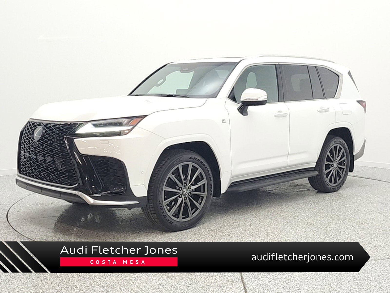 Used 2025 Lexus LX 700h F Sport image 1