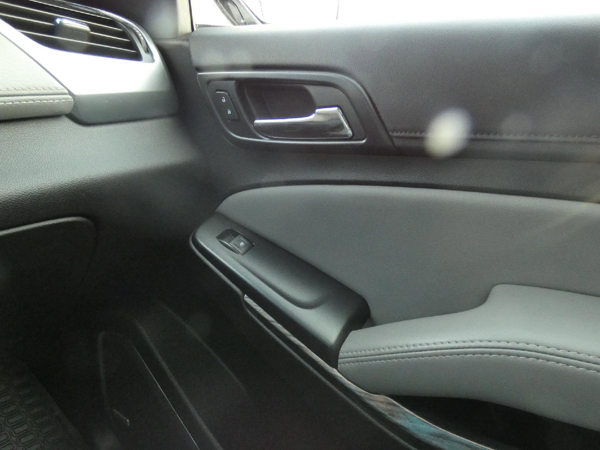 Used 2019 Chevrolet Tahoe LT image 26