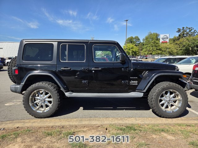 Used 2019 Jeep Wrangler Unlimited Sahara AWD/4WD image 5