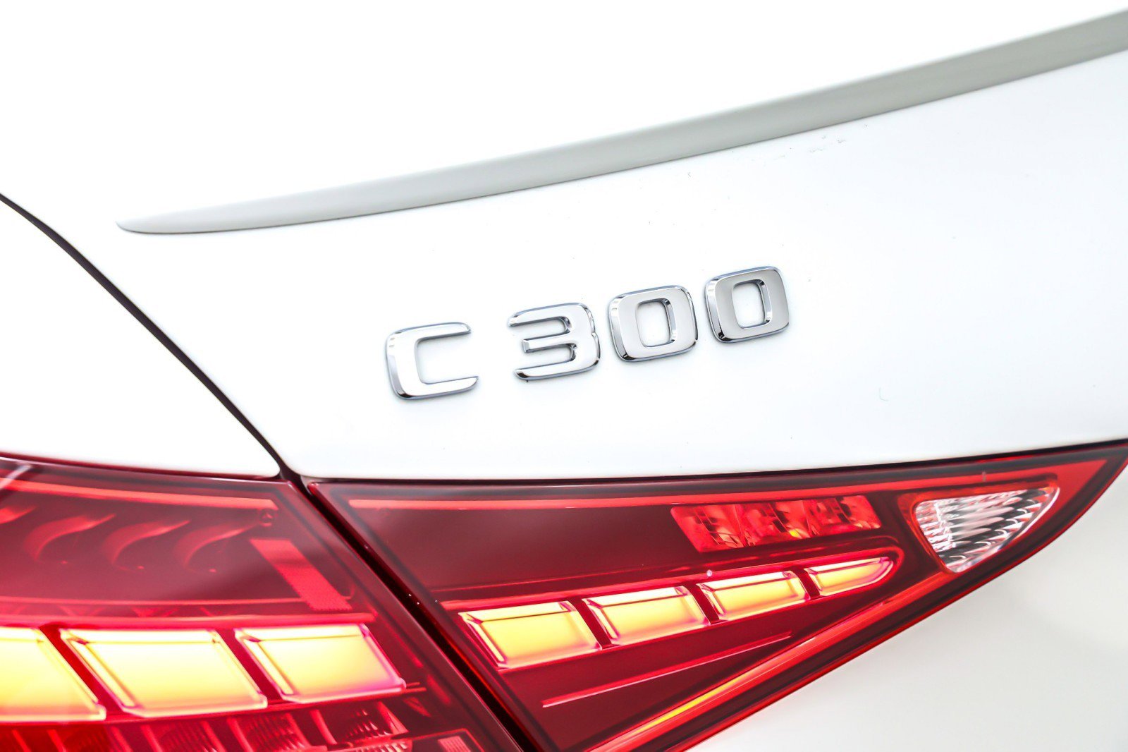 Used 2023 Mercedes-Benz C 300 Sedan image 10