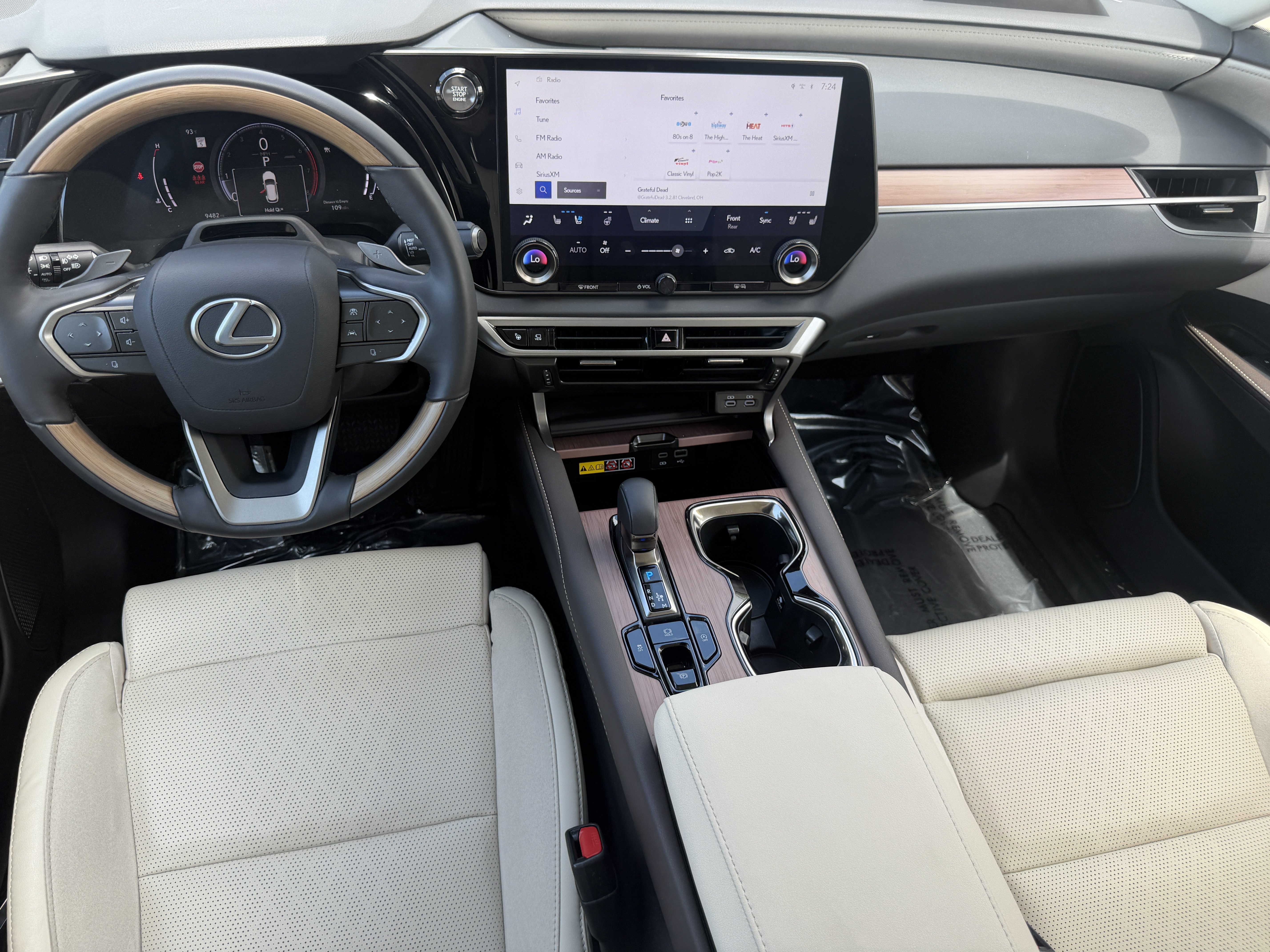Used 2023 Lexus RX 350 FWD w/ Cold Area Package image 12
