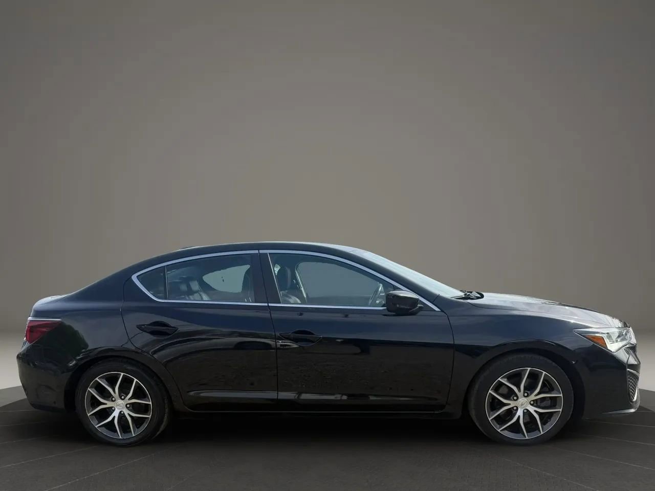 Used 2020 Acura ILX FWD image 4