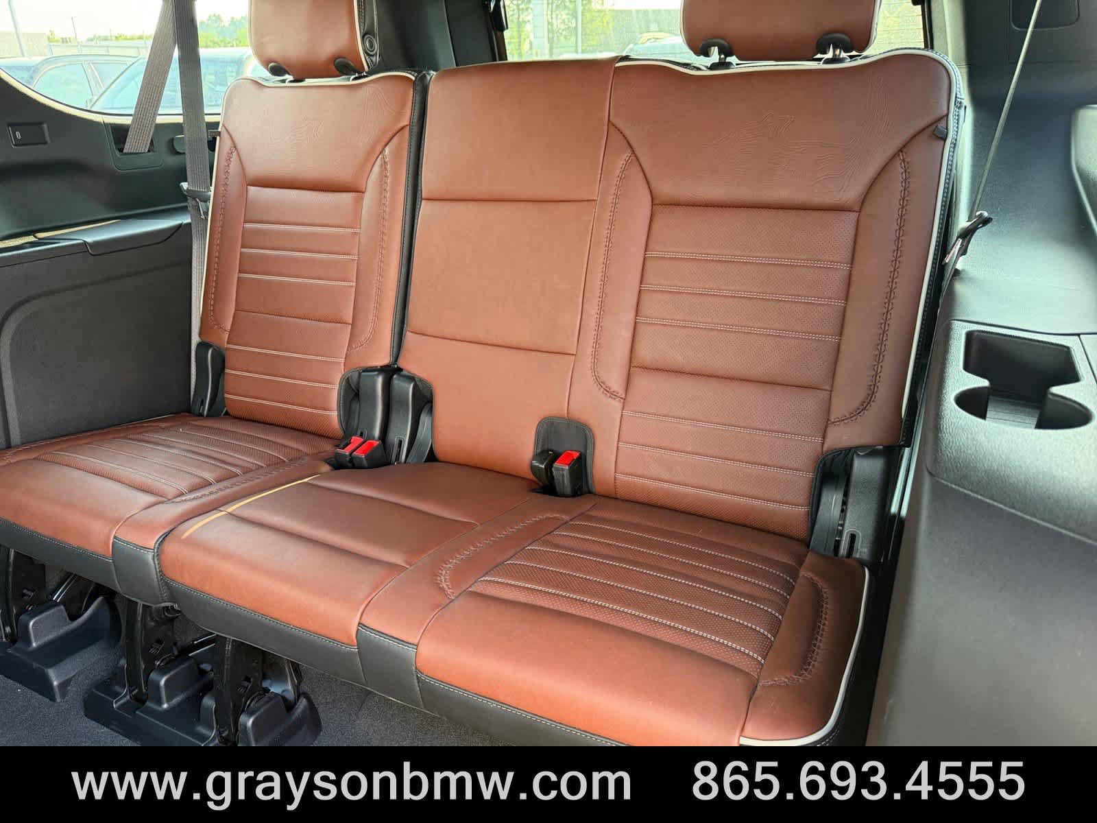 Used 2024 GMC Yukon XL Denali Ultimate AWD/4WD image 18