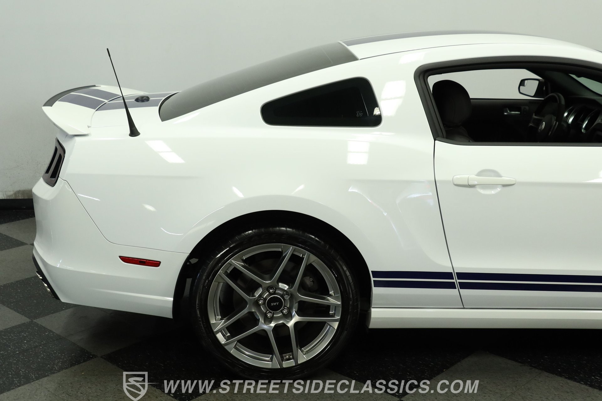 Used 2014 Ford Mustang Shelby GT500 RWD image 28