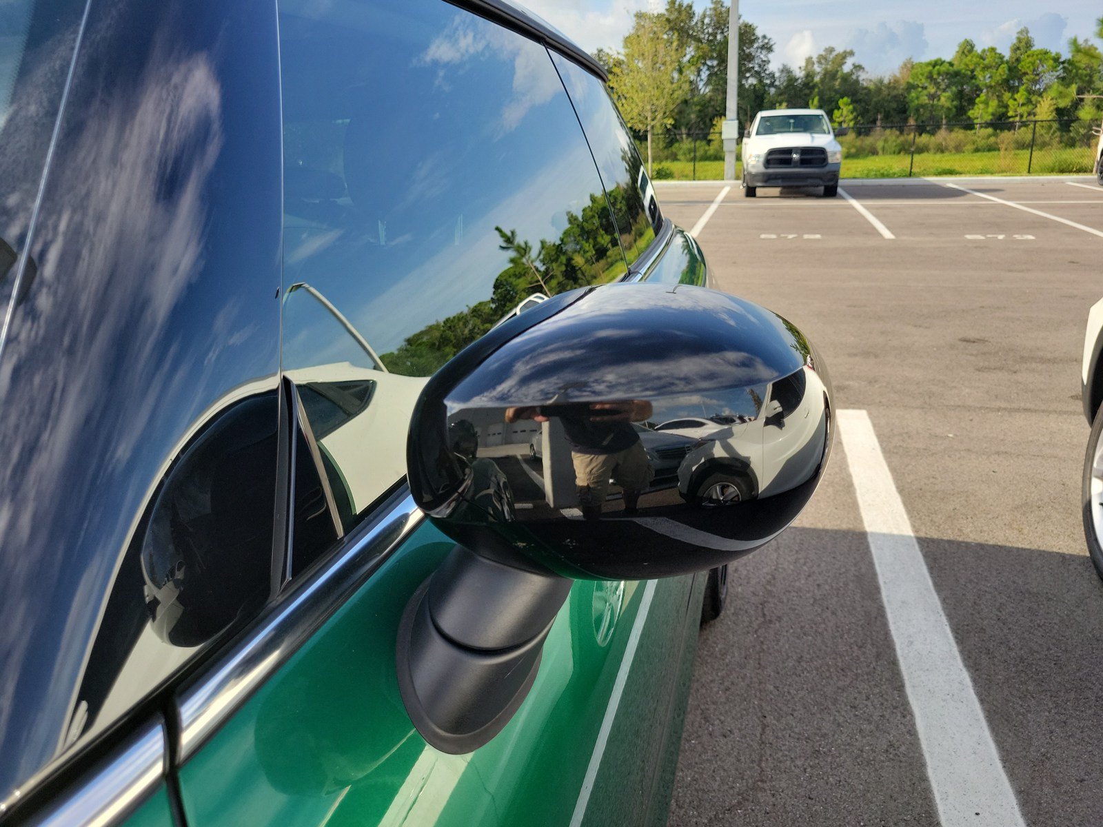 Used 2024 MINI Cooper SE FWD image 7