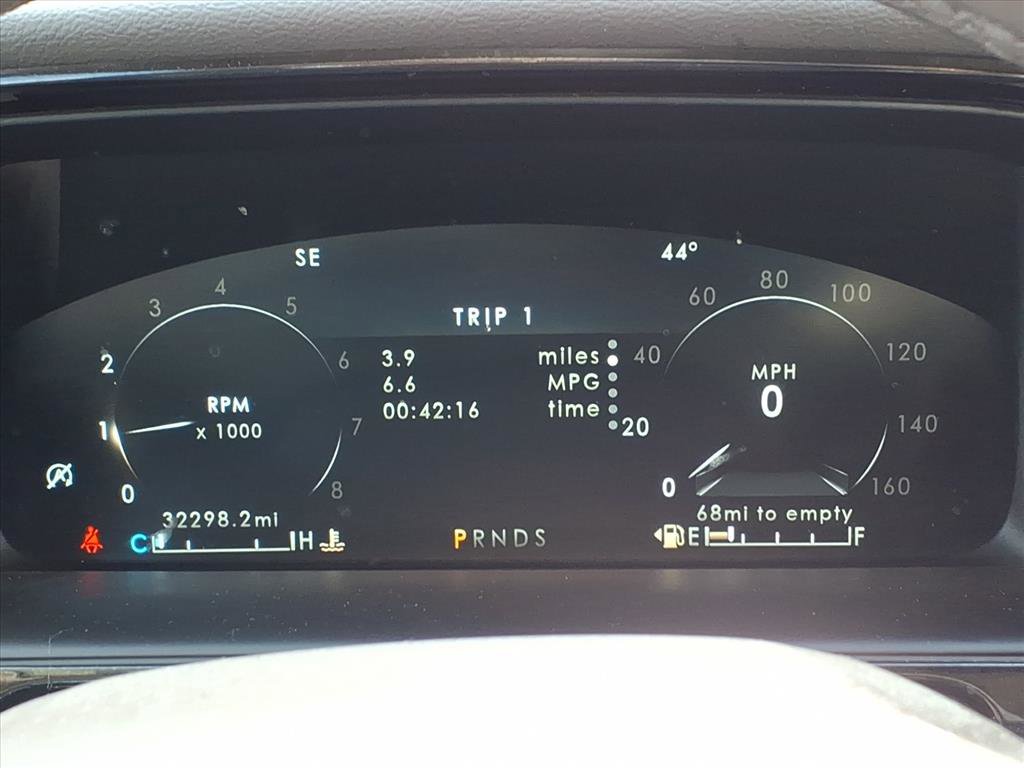 Certified 2022 Lincoln Nautilus AWD w/ Premium Package image 24