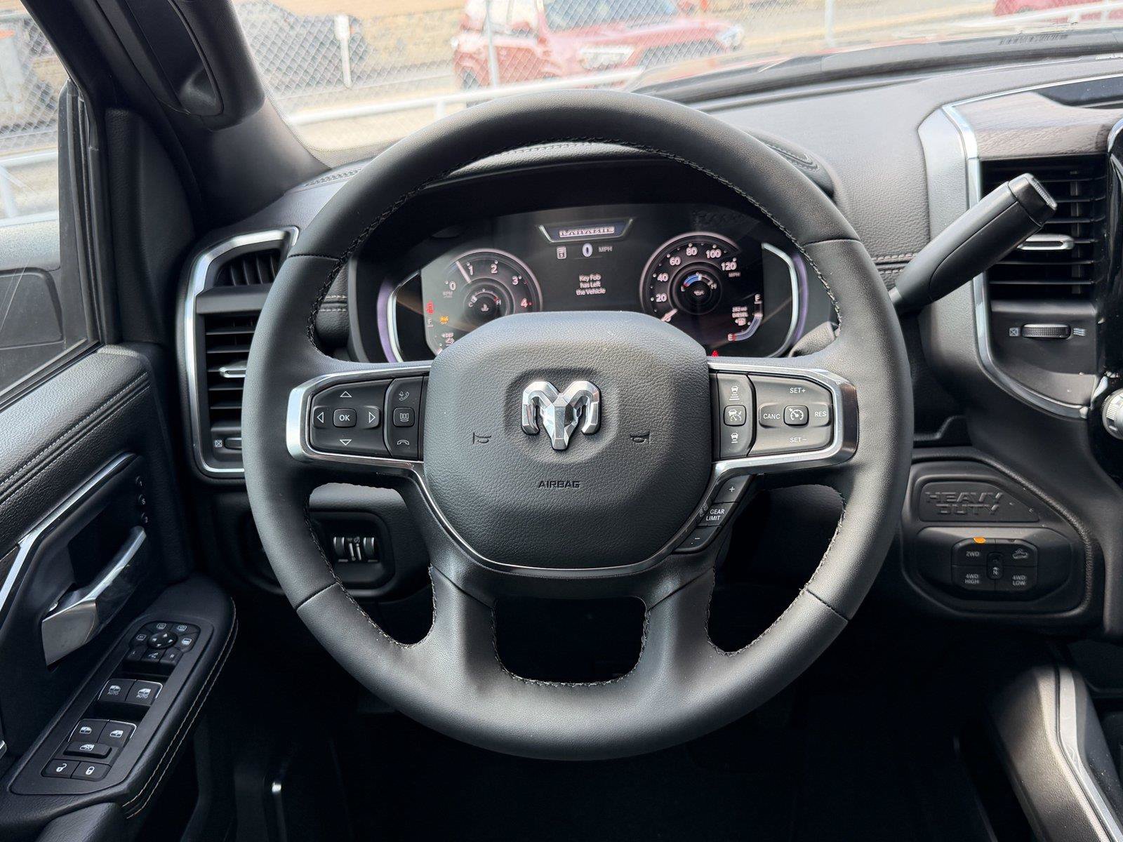 Used 2025 RAM 2500 Laramie AWD/4WD image 20