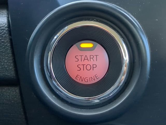 Used 2024 Nissan Titan SV w/ SV Convenience Package image 34