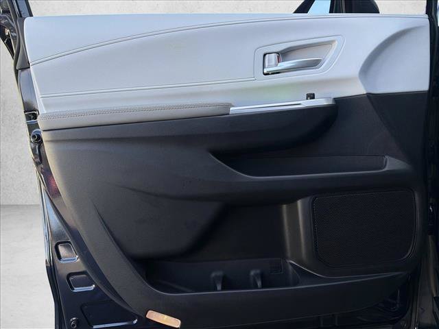 New 2026 Toyota Sienna XLE AWD/4WD image 10