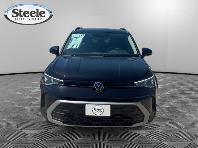 New 2026 Volkswagen Taos SE FWD image 8