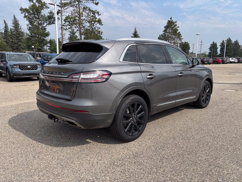 Used 2023 Lincoln Nautilus Reserve w/ Monochromatic Package AWD/4WD image 3