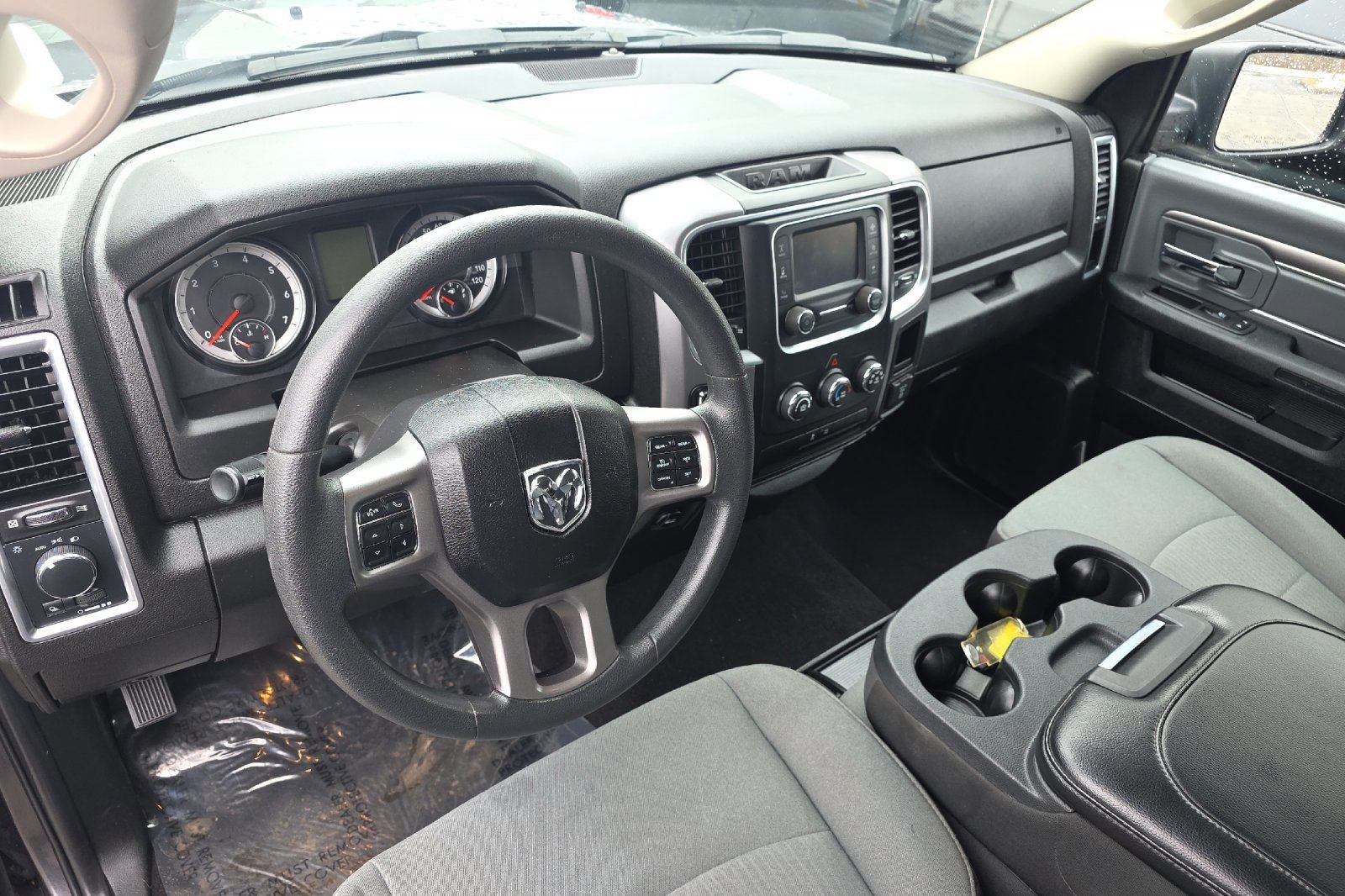 Used 2023 RAM 1500 Classic SLT image 9