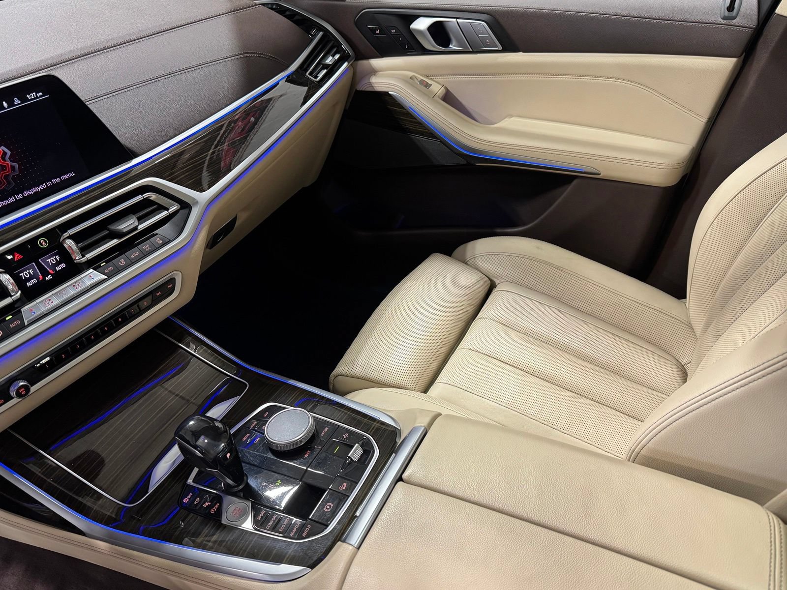 Used 2019 BMW X7 xDrive50i w/ Dynamic Handling Package AWD/4WD image 17