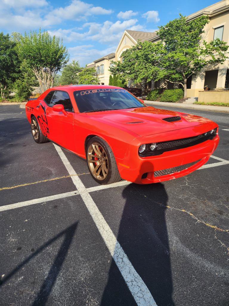 Used 2018 Dodge Challenger SRT Hellcat image 1