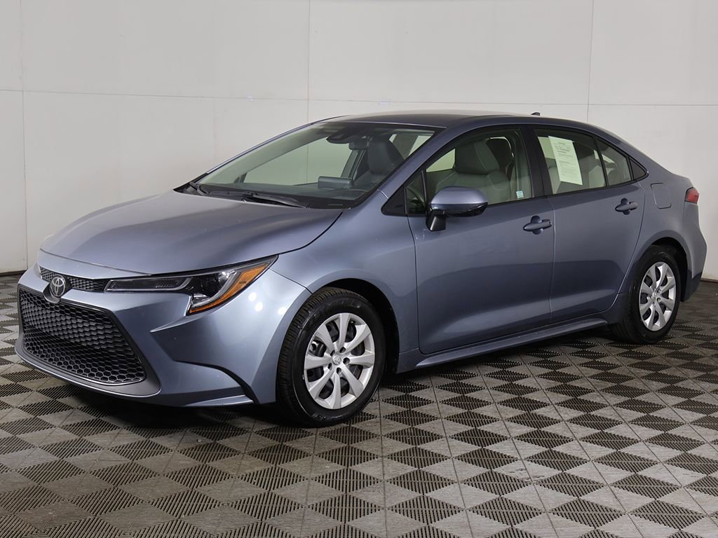 Used 2022 Toyota Corolla LE image 5