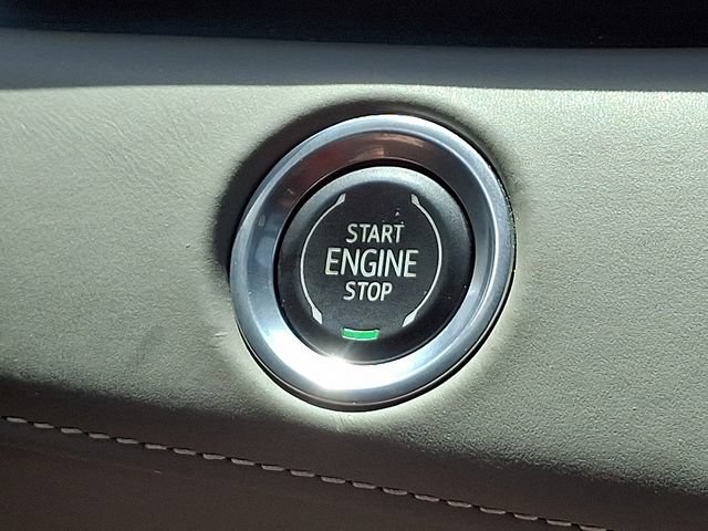 Used 2021 Cadillac Escalade Premium Luxury Platinum w/ Heavy-Duty Trailer Package AWD/4WD image 26