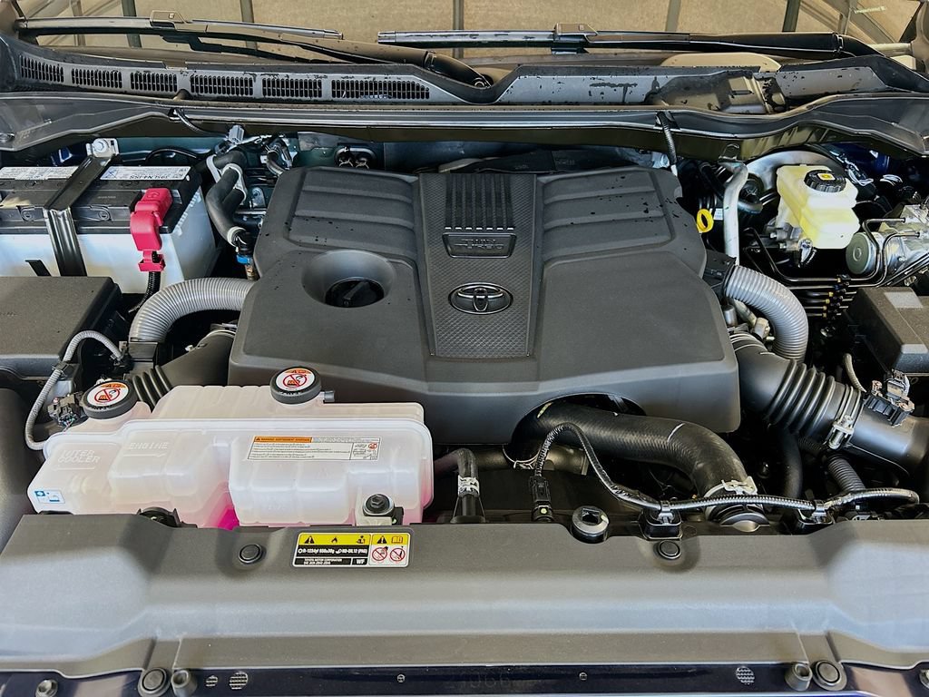 New 2026 Toyota Tundra Platinum AWD/4WD image 28