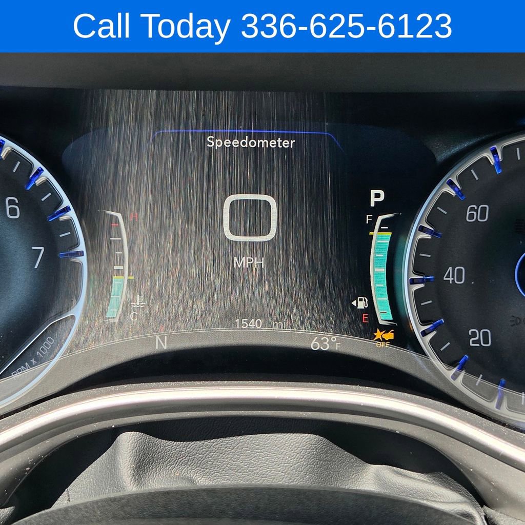 New 2026 Chrysler Pacifica Select FWD image 19