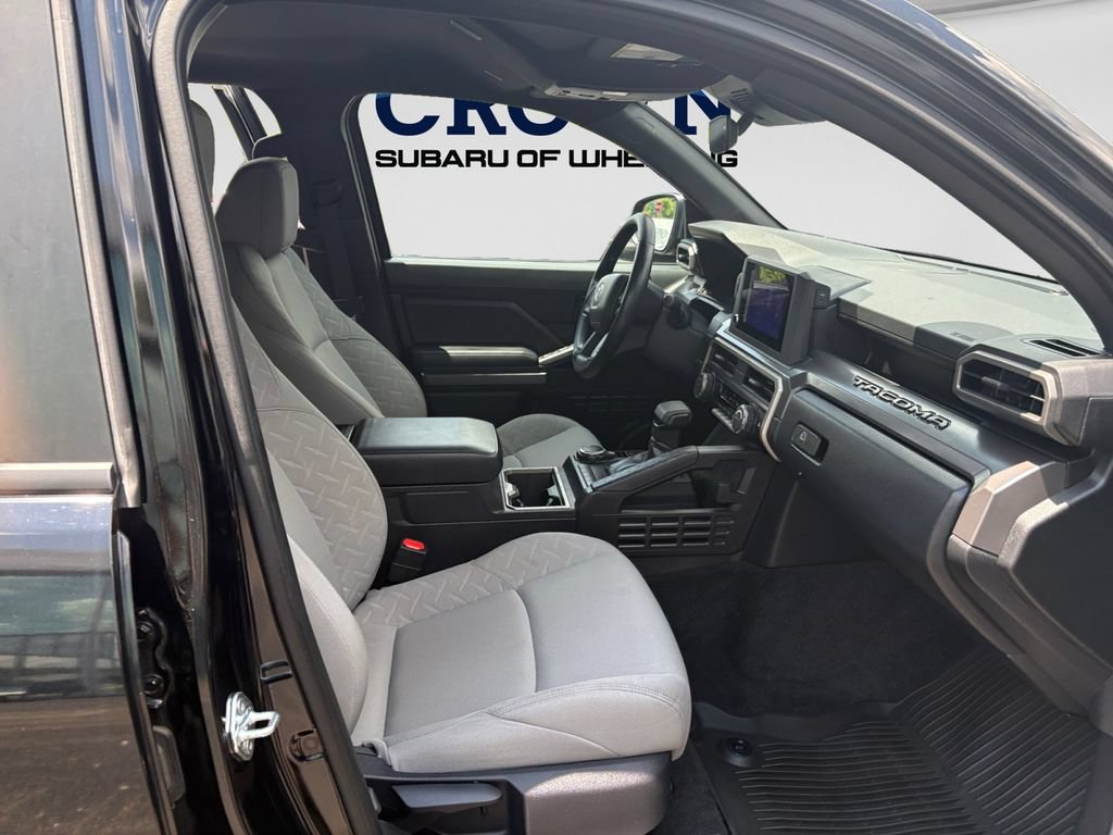 Used 2024 Toyota Tacoma SR5 AWD/4WD image 20