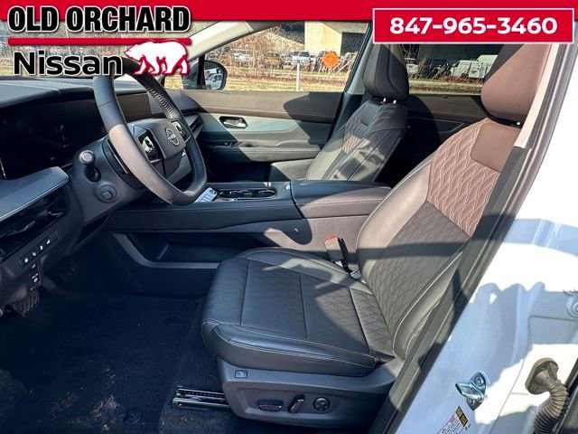 Used 2025 Nissan Murano Platinum w/ Cargo Package image 10