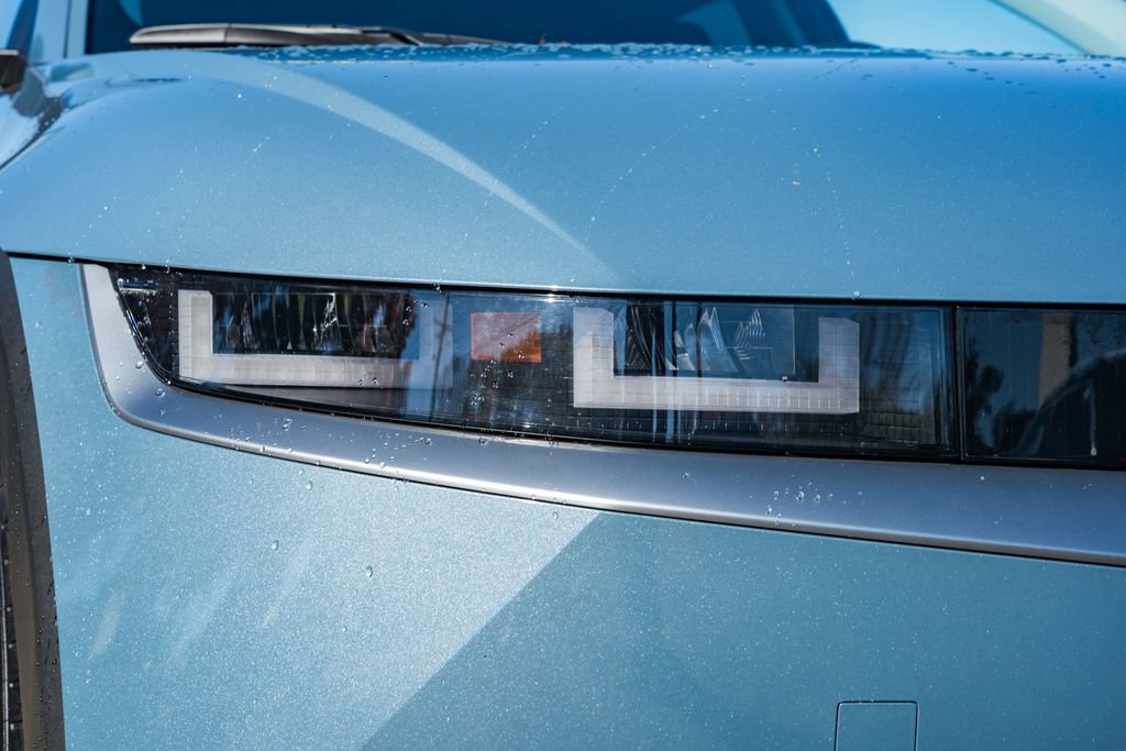 Certified 2024 Hyundai Ioniq 5 SE image 9