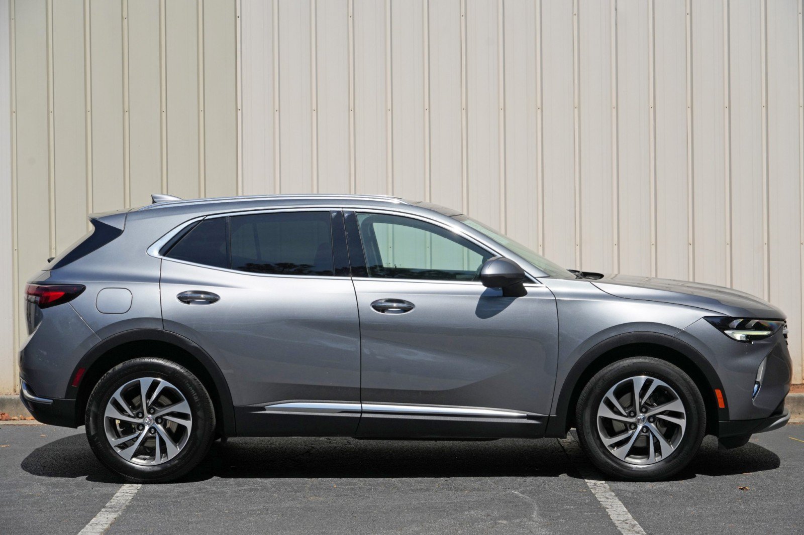 Used 2022 Buick Envision Essence w/ Safety Package FWD image 53