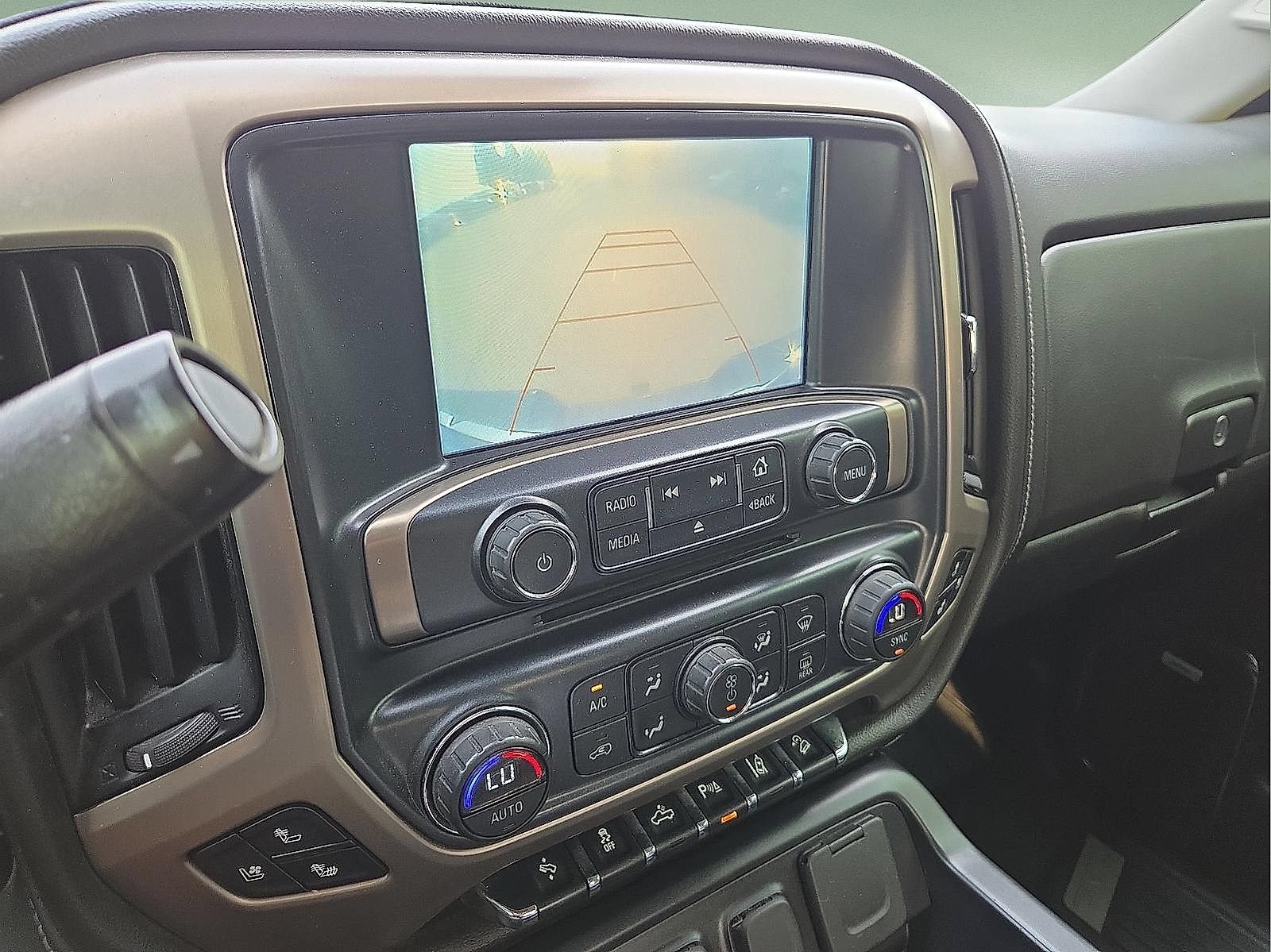 Used 2019 GMC Sierra 2500 Denali w/ Suspension Package, Off-Road AWD/4WD image 17