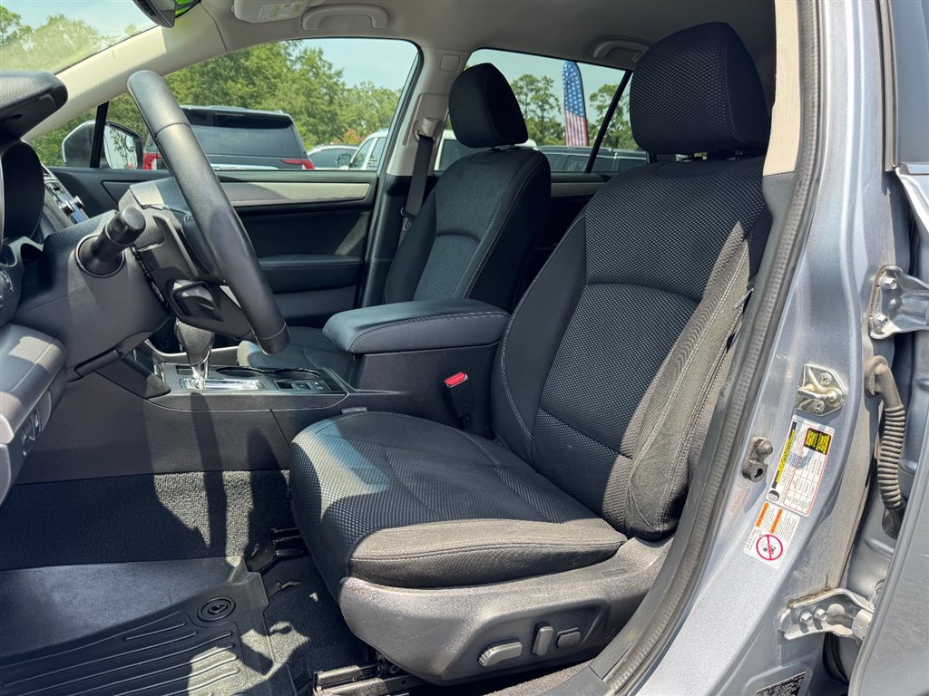 Used 2019 Subaru Outback 2.5i Premium AWD/4WD image 16