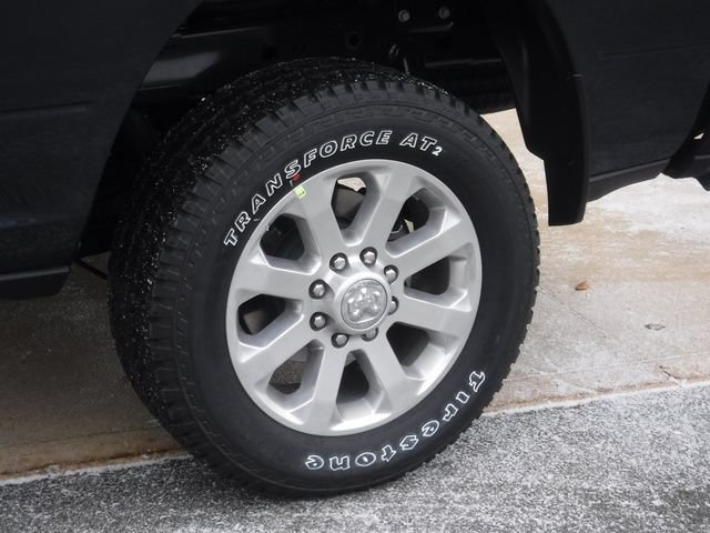 New 2026 RAM 2500 Big Horn AWD/4WD image 4