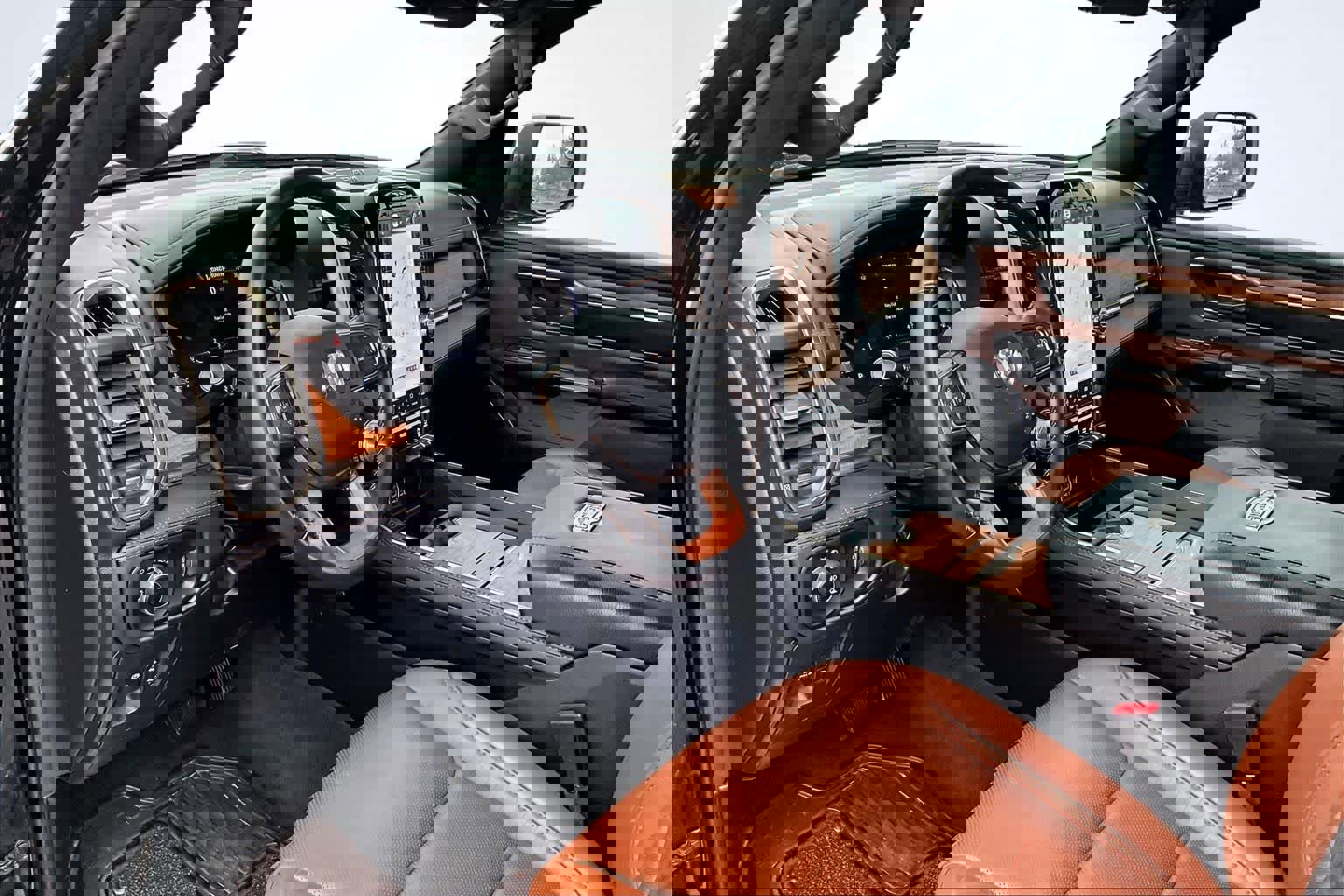 Used 2023 RAM 1500 Limited w/ Body-Colour Bumper Group image 2