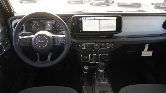 New 2026 Jeep Gladiator Sport AWD/4WD image 13