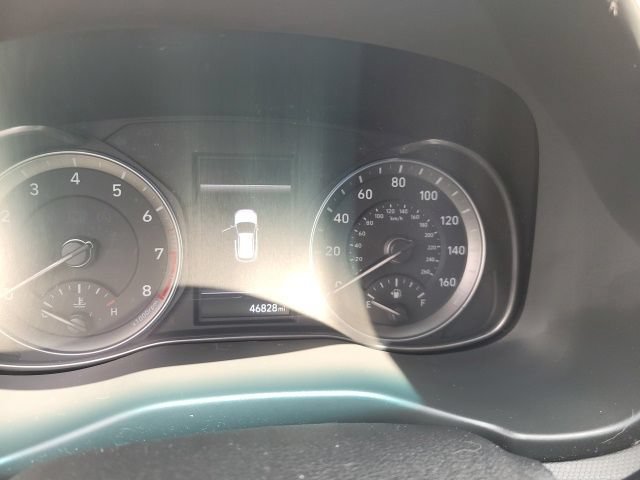 Used 2023 Hyundai Kona SEL w/ Cargo Package FWD image 7
